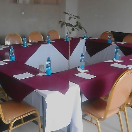 Bison Hotel Nakuru Bagian luar foto