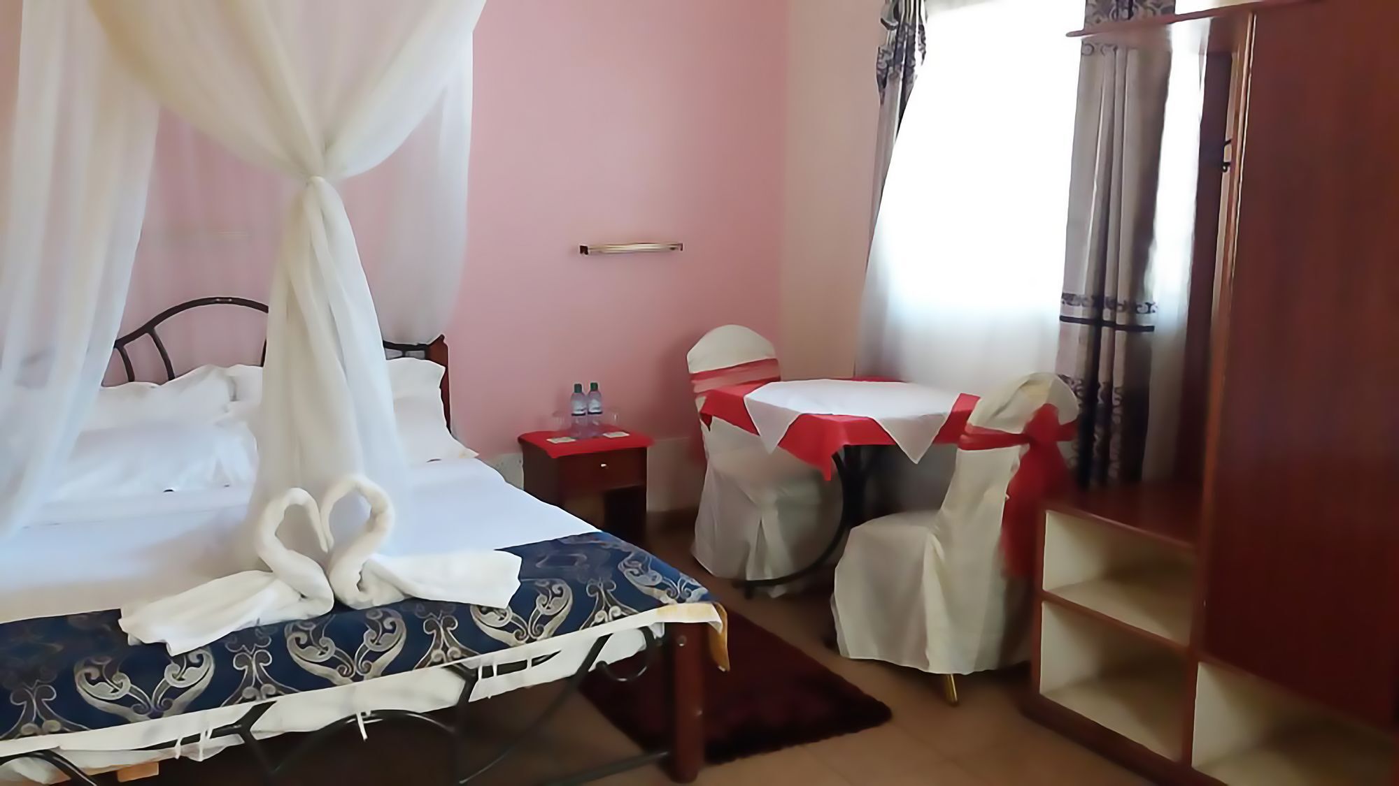 Bison Hotel Nakuru Bagian luar foto